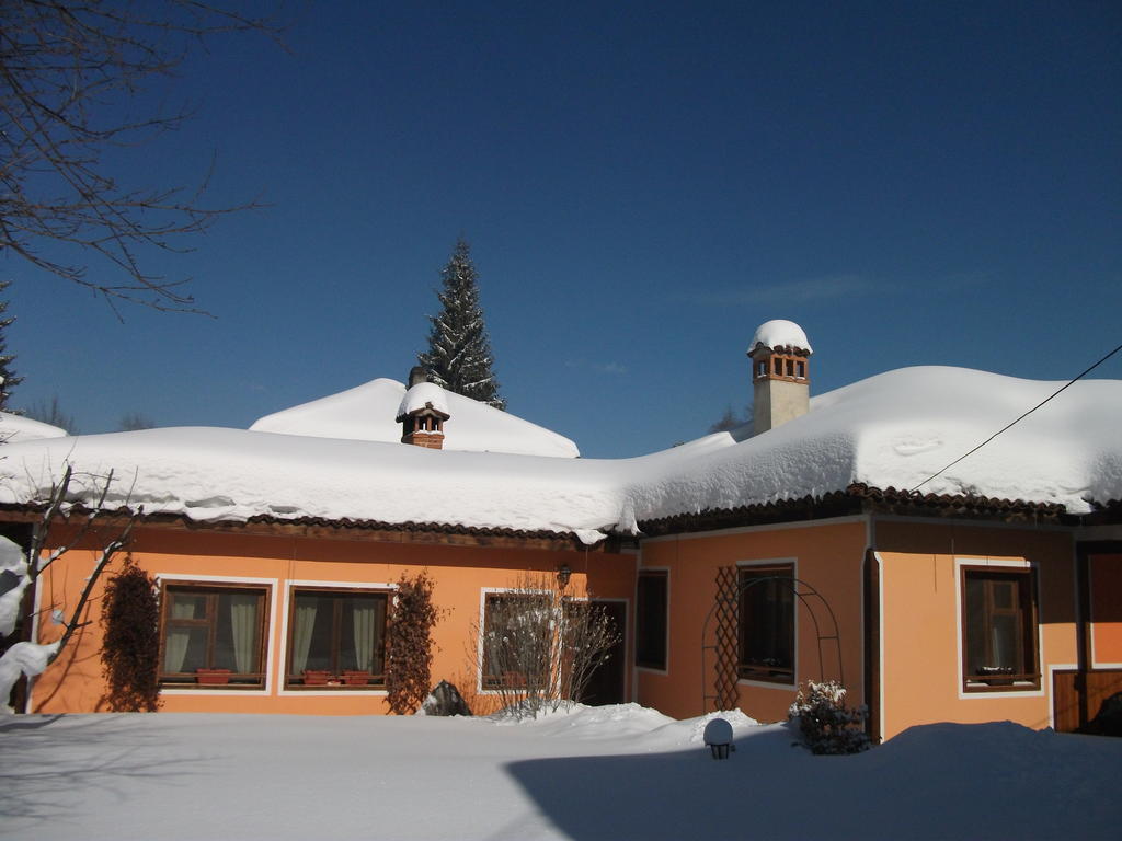 Bobi Guest House Koprivştitsa Dış mekan fotoğraf