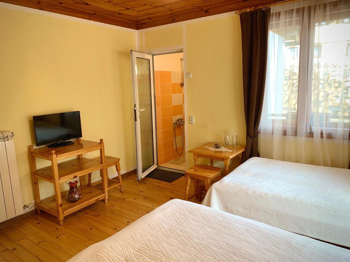 Bobi Guest House Koprivştitsa Dış mekan fotoğraf